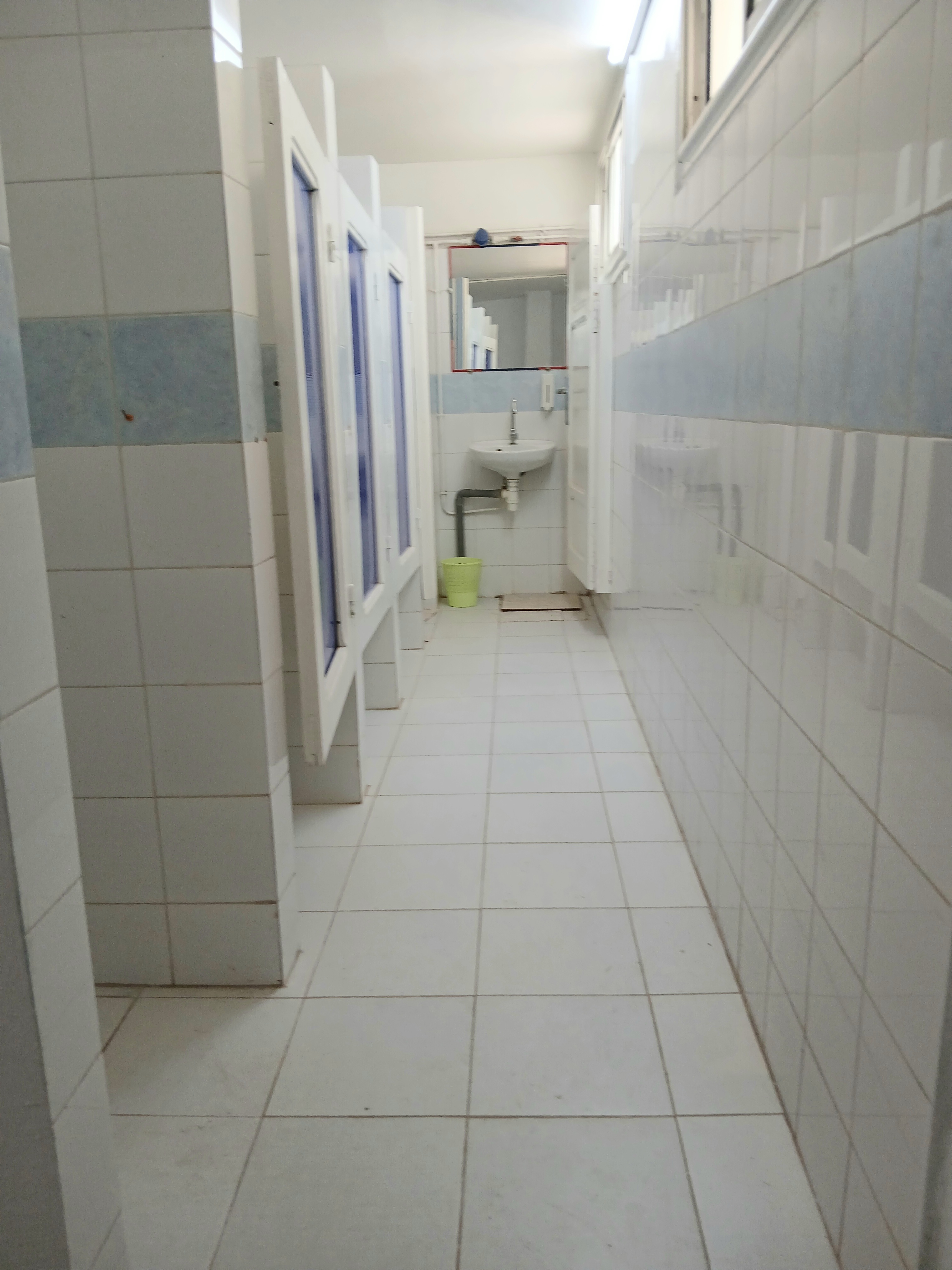 Mnihla&nbsp;Jardins d'el Menzah&nbsp;Location&nbsp;Surfaces&nbsp;Grande salle