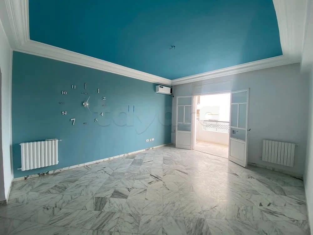 Ariana Ville&nbsp;Riadh Landlous&nbsp;Vente&nbsp;Appart. 4 pi�ces&nbsp;S3 350 md riadh andalous