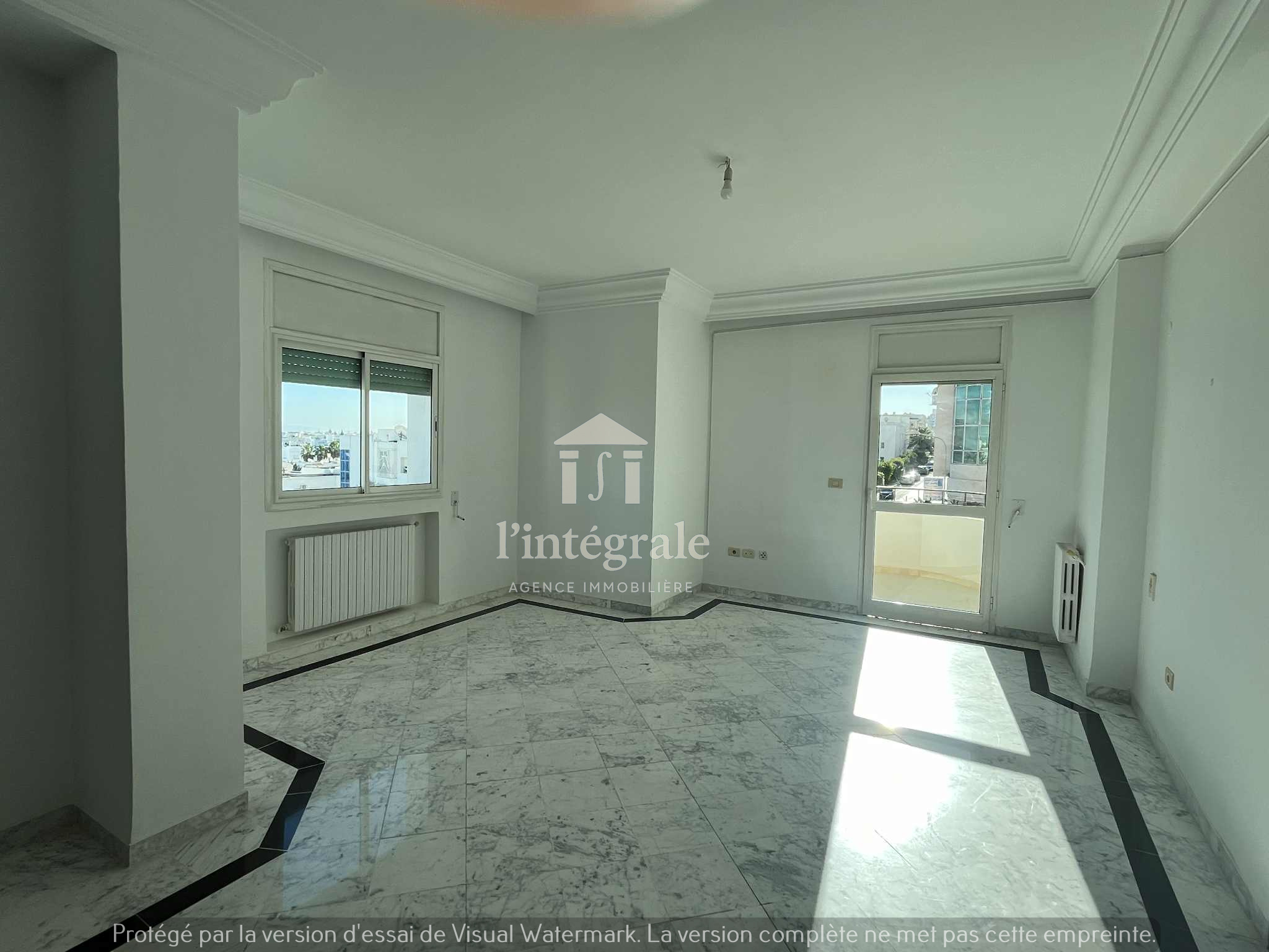 Ariana Ville&nbsp;Cite Ennasr 2&nbsp;Location&nbsp;Appart. 4 pi�ces&nbsp;Bel s3 de standing � enasser2