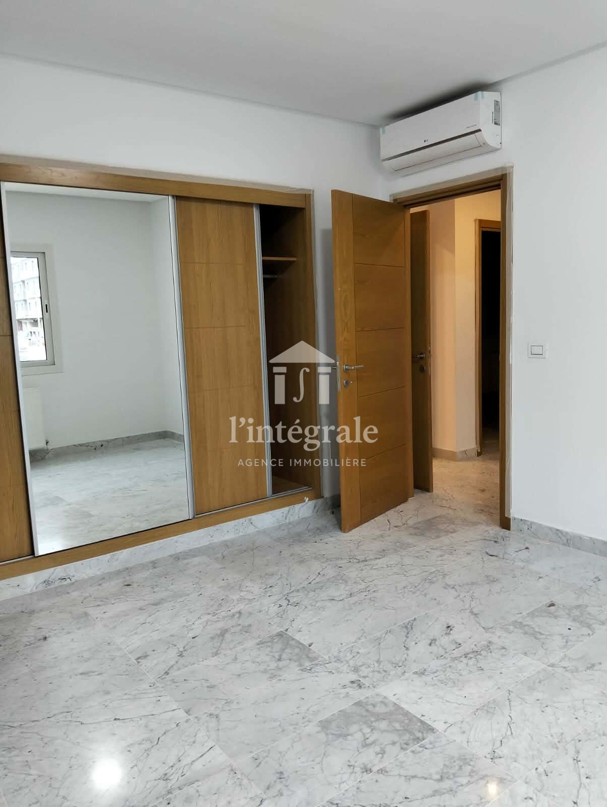 El Menzah&nbsp;El Menzah 9&nbsp;Location&nbsp;Appart. 4 pi�ces&nbsp;S3 de tr�s haut standing � menzah9c