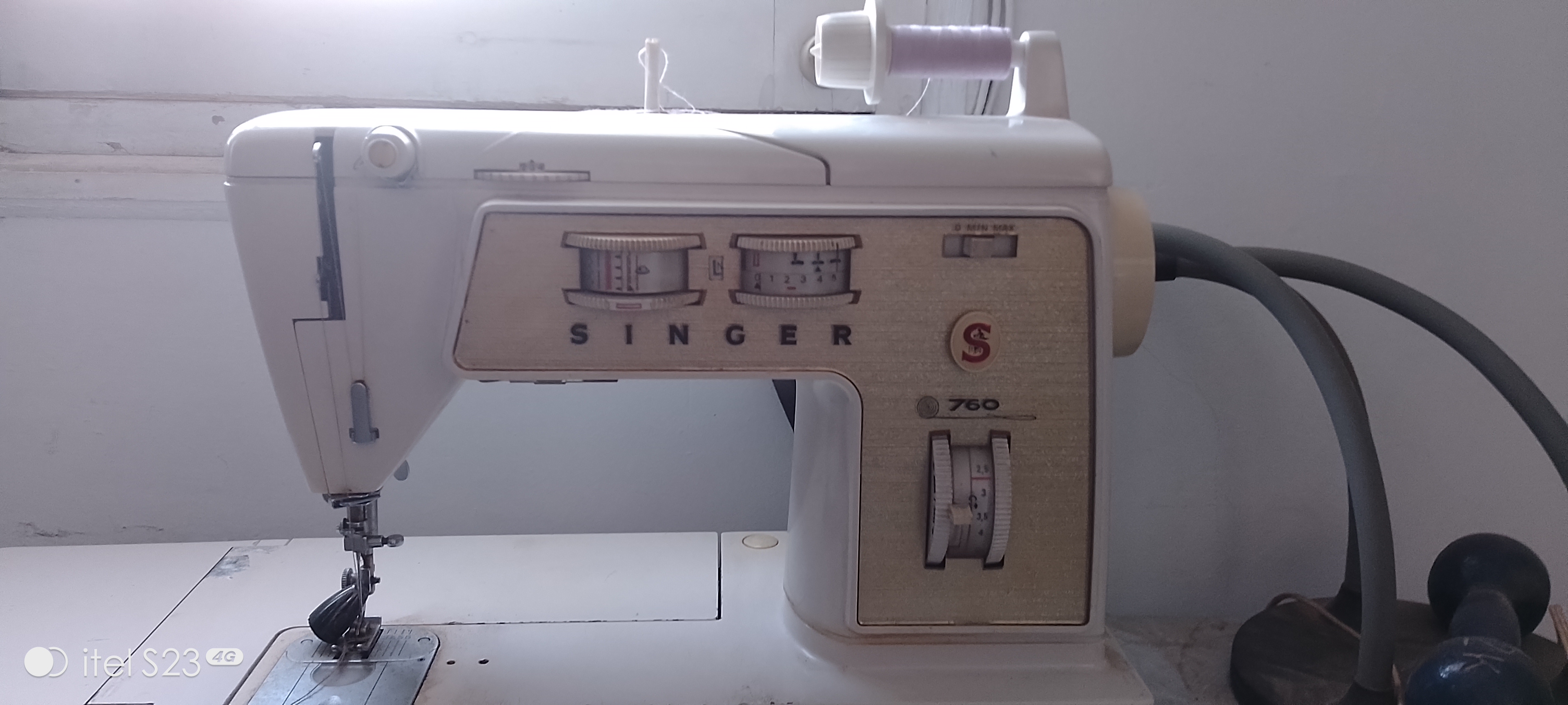 Le Bardo Le Bardo Autre Autre Machine  coudre singer