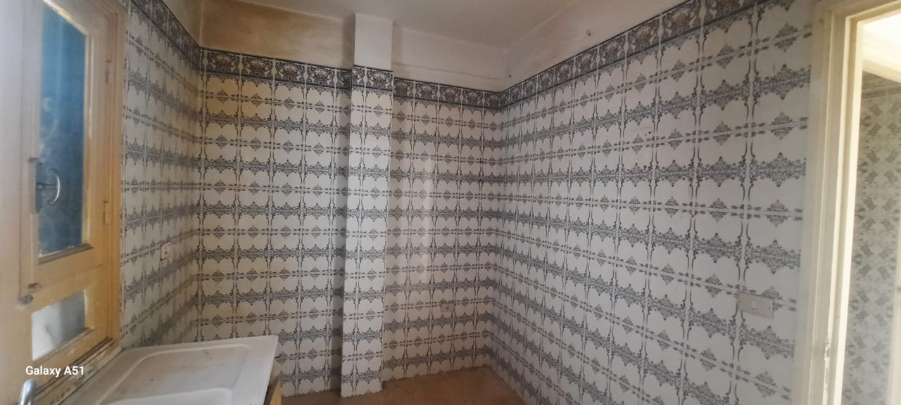 Menzel Bourguiba Menzel Bourguiba Ennajah Vente Appart. 3 pices S 2 imeuble fath route principale de  mateur