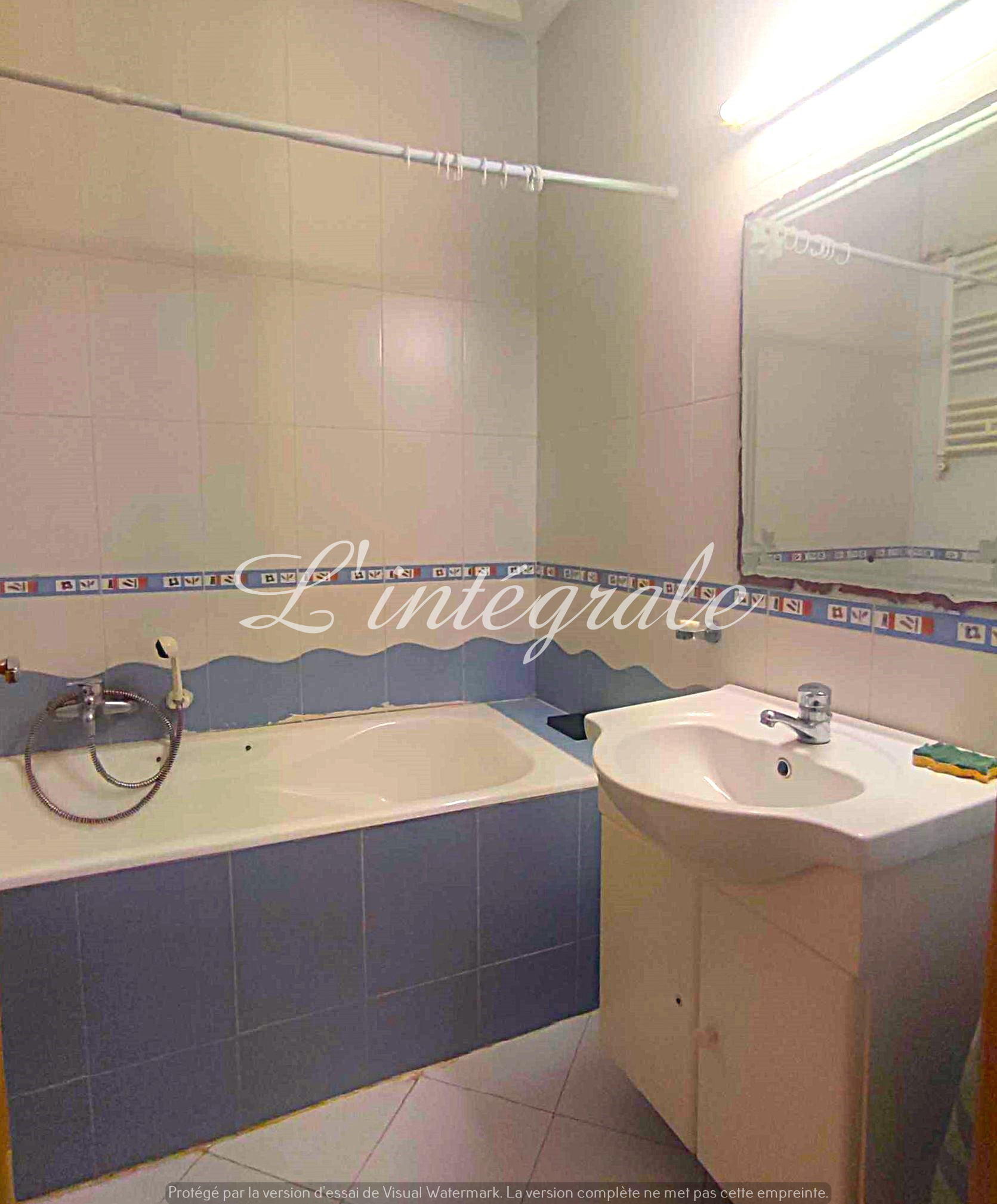 Ariana Ville&nbsp;Cite Ennasr 2&nbsp;Vente&nbsp;Appart. 2 pi�ces&nbsp;Bel s1 meubl�