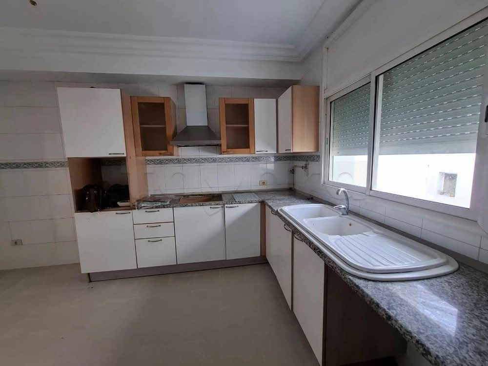 El Menzah El Manar 2 Location Appart. 4 pices S3 1600 d manar 2