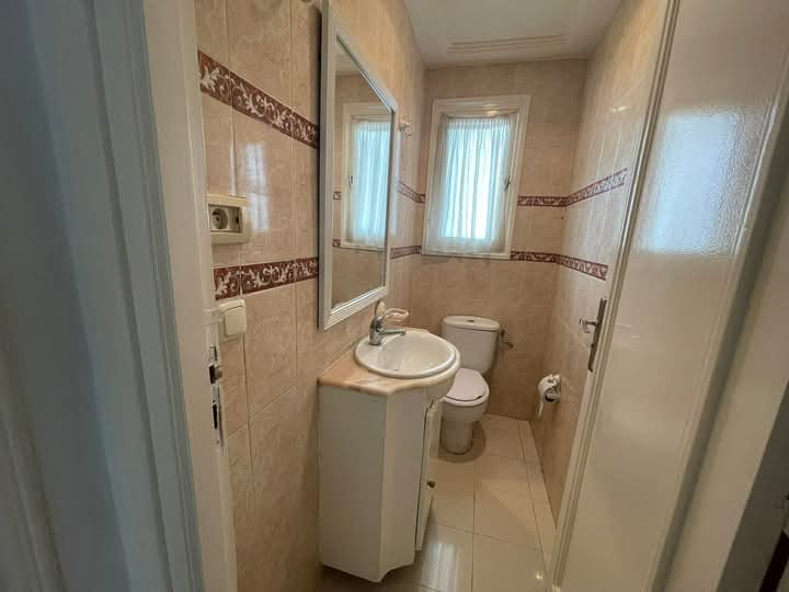 Ariana Ville Cite Ennasr 2 Location Appart. 4 pices S3 1450 d ennasr 2