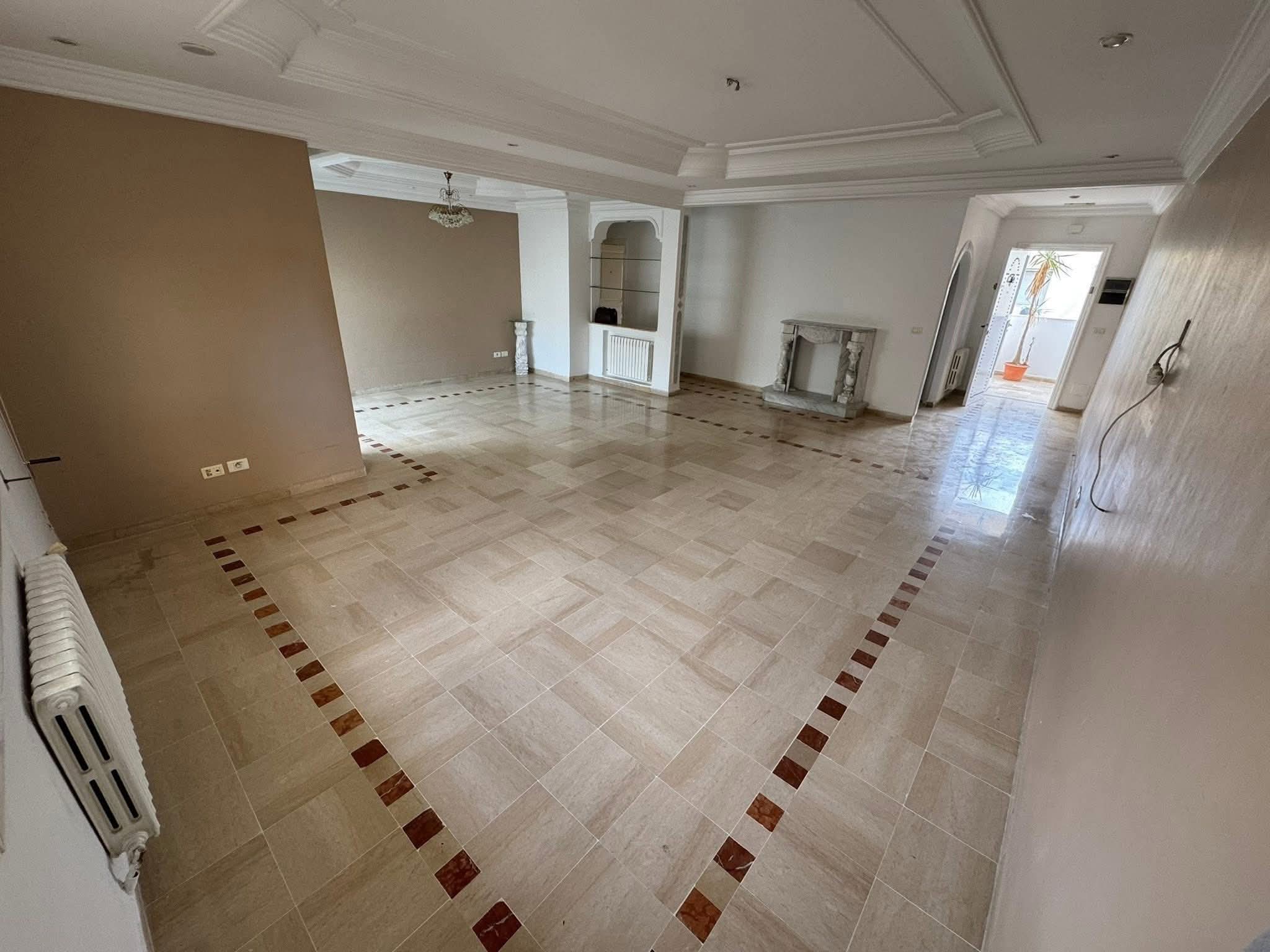 La Soukra&nbsp;La Soukra&nbsp;Location&nbsp;Appart. 4 pi�ces&nbsp;S3 1250 d la soukra