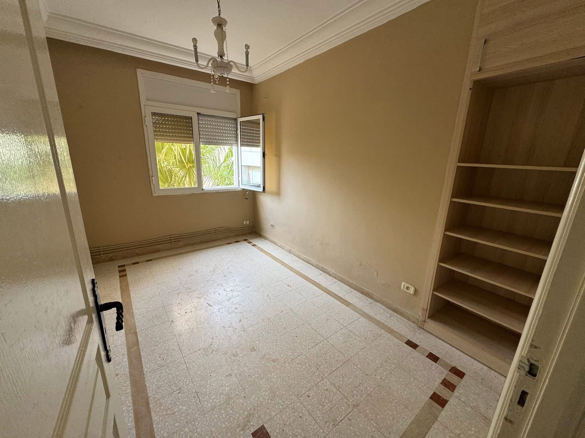 La Soukra&nbsp;La Soukra&nbsp;Location&nbsp;Appart. 4 pi�ces&nbsp;S3 1250 d la soukra