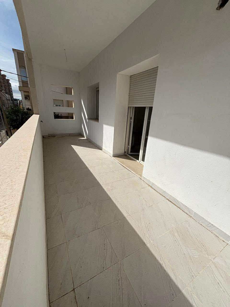 Ariana Ville&nbsp;Borj El Baccouche&nbsp;Location&nbsp;Appart. 4 pi�ces&nbsp;S3 1700d borj baccouche