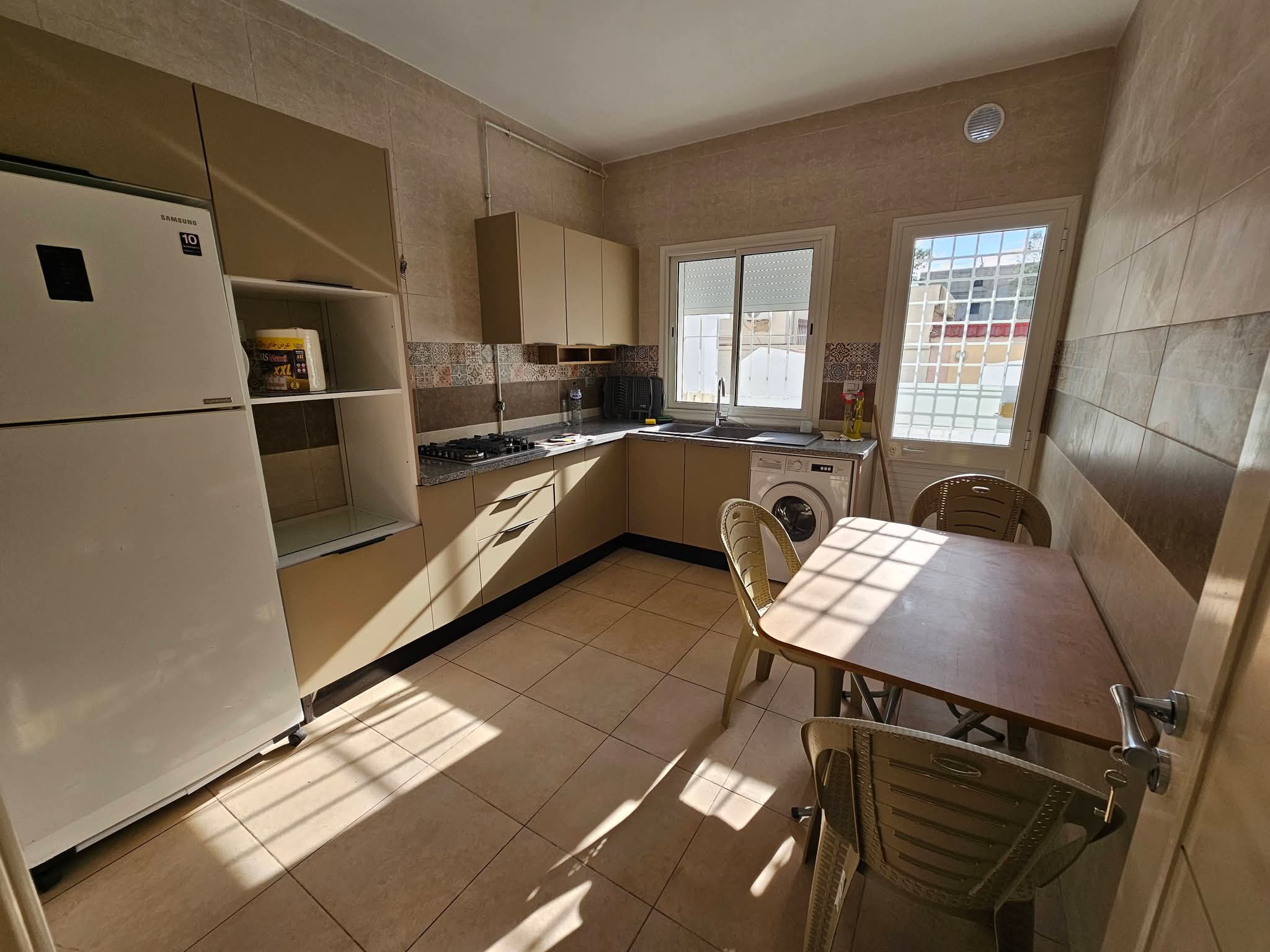 Raoued&nbsp;Ariana Essoughra&nbsp;Location&nbsp;Appart. 4 pi�ces&nbsp;S3 rdc meuble ariana soughra