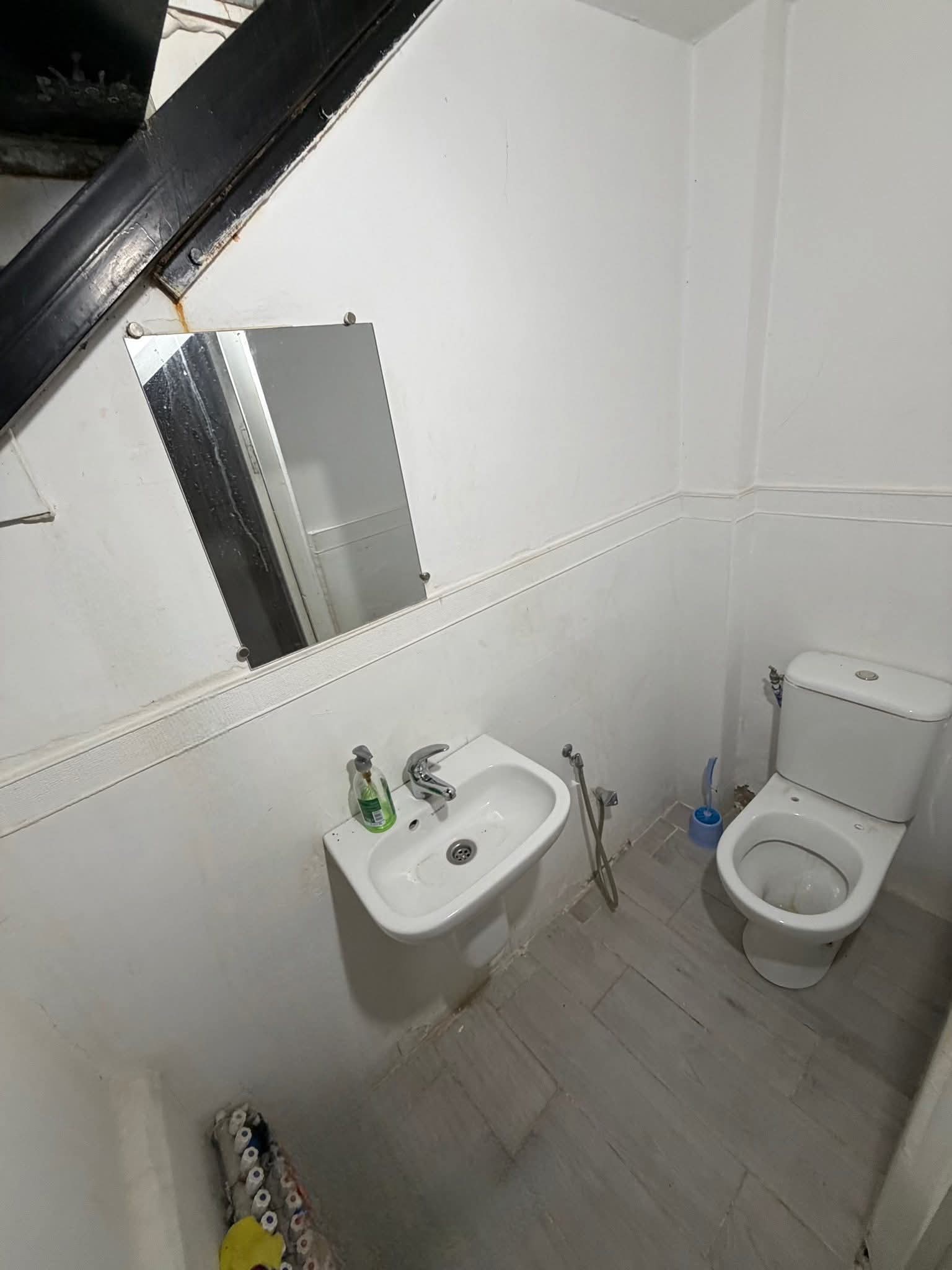 Ariana Ville&nbsp;Riadh Landlous&nbsp;Bureaux & Commerces&nbsp;Fond de Commerce&nbsp;Fonds de toutes commerce 155 md