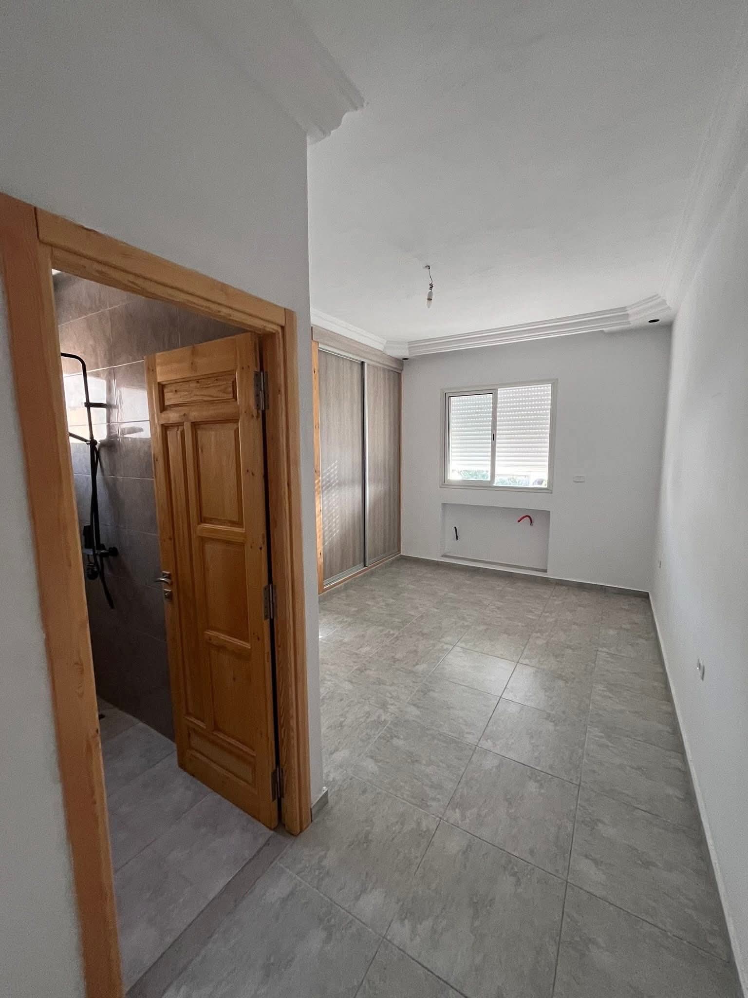 Ariana Ville&nbsp;Riadh Landlous&nbsp;Location&nbsp;Appart. 4 pi�ces&nbsp;Etage de villa s3 1400d riadh andalous