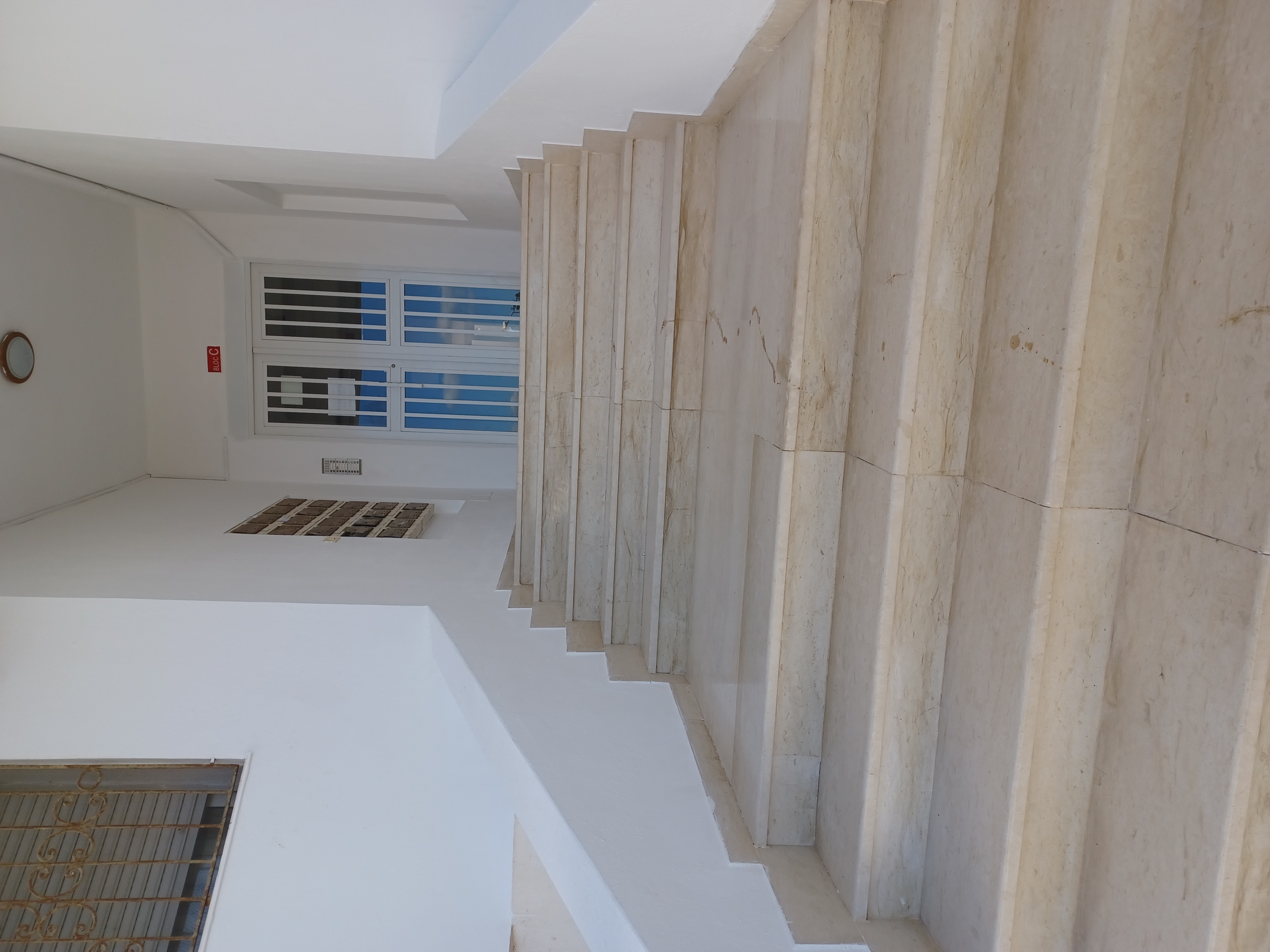 Le Bardo&nbsp;Le Bardo&nbsp;Location&nbsp;Appart. 4 pi�ces&nbsp;A lou� appartement s3