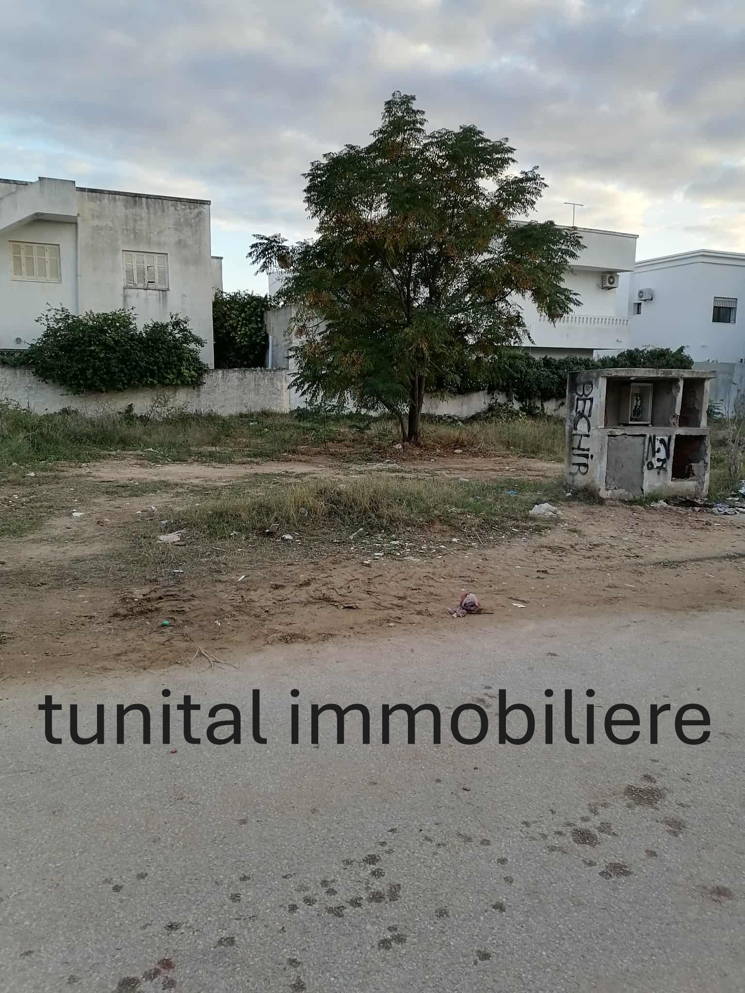 La Marsa Gammart Terrain Terrain nu Gammarth village cartier rsidentielle