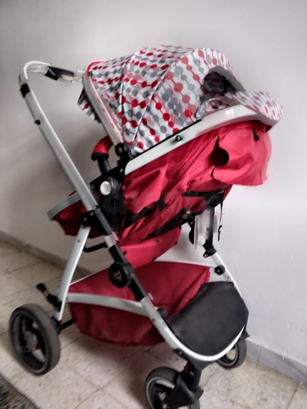 Raoued&nbsp;Cite El Ghazala 1&nbsp;Autres&nbsp;Autre&nbsp;Poussette landau r�versible