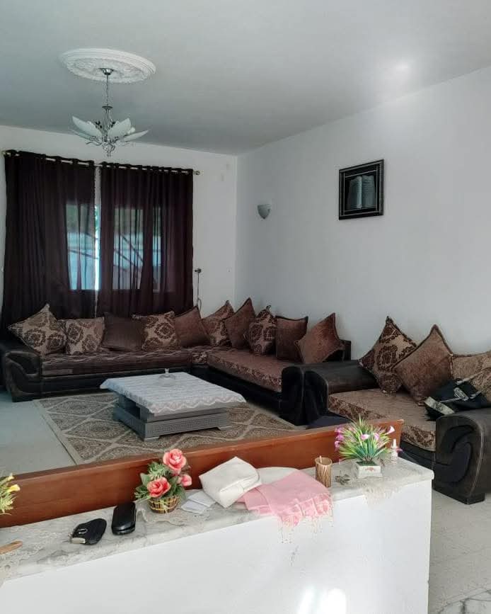 Sousse Jaouhara Cite Sahloul Vente Appart. 3 pices Villa trs spacieuse avec jardin