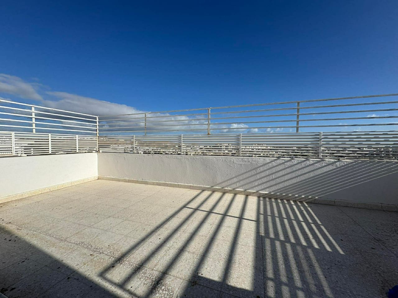 El Menzah El Menzah 9 Location Maisons Villa sur 3 niveaux  menzah 9c