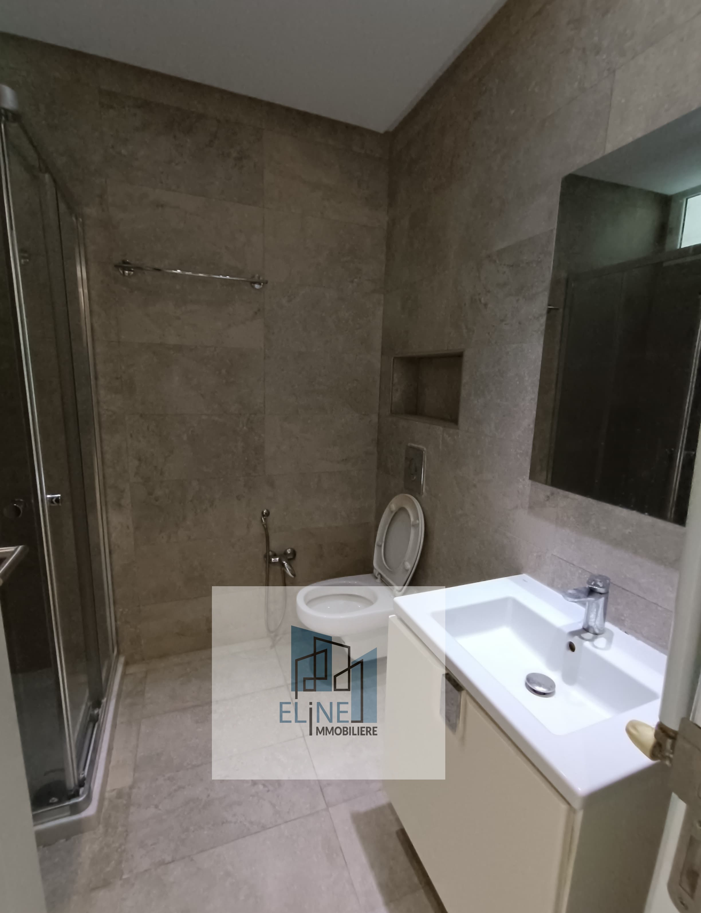 La Soukra&nbsp;La Soukra&nbsp;Location&nbsp;Appart. 1 pi�ce&nbsp;Appt s plus 1 avec jardin pres lc waikiki