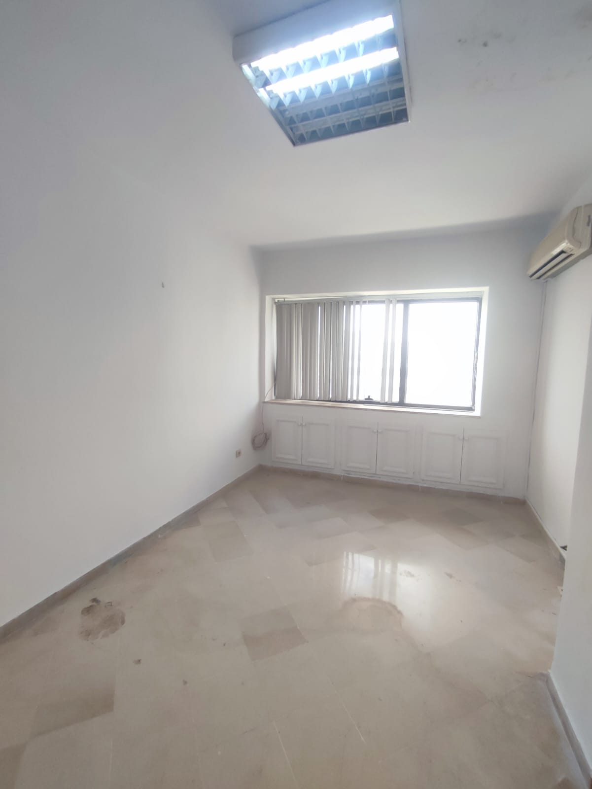 Cite El Khadra&nbsp;Kheireddine Pacha&nbsp;Location&nbsp;Appart. 3 pi�ces&nbsp;Bureau h plus 3 a montplaisir