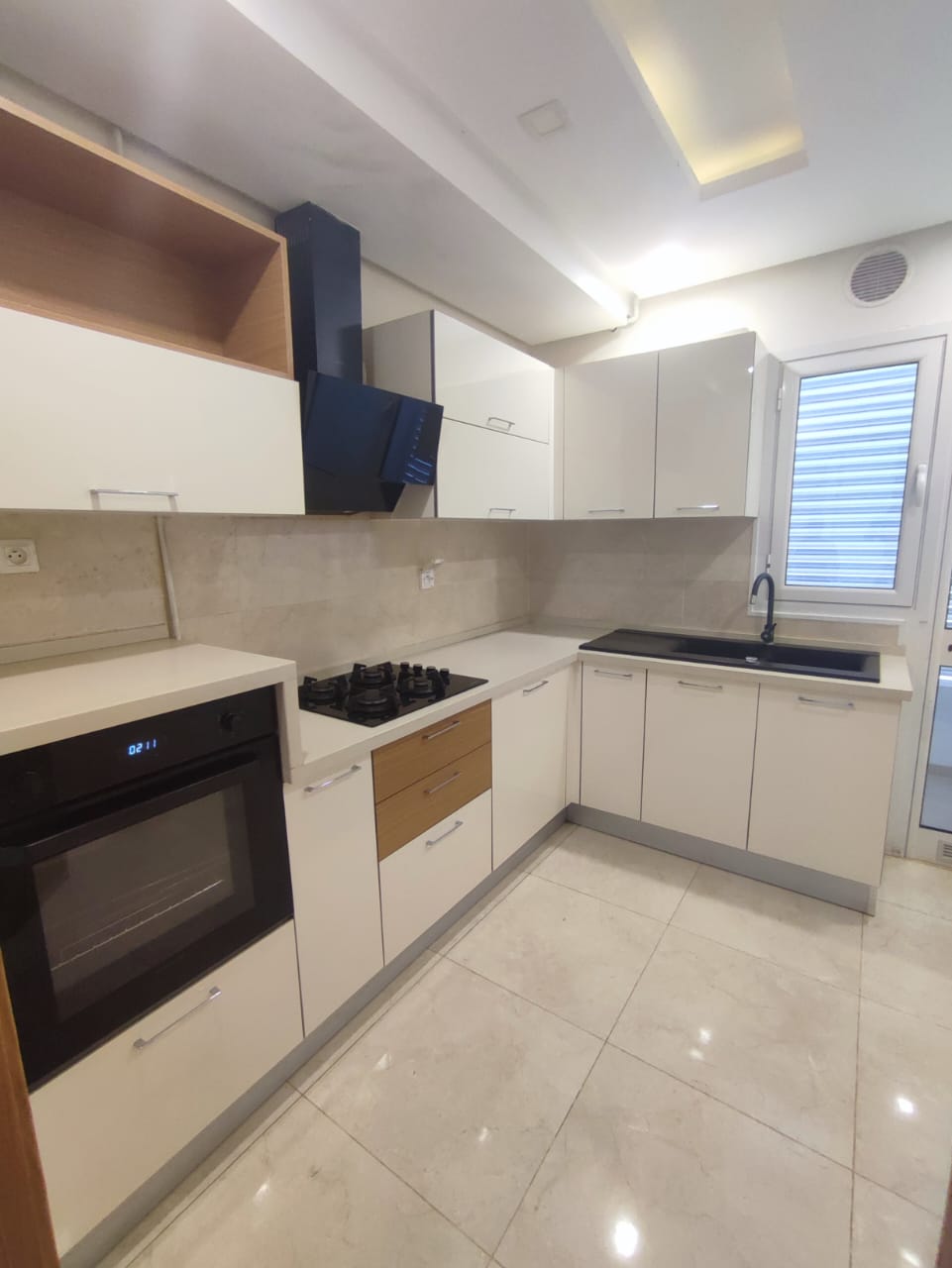 La Soukra&nbsp;Chotrana 1&nbsp;Location&nbsp;Appart. 2 pi�ces&nbsp;Appt s plus 2 hts a chotrana 1