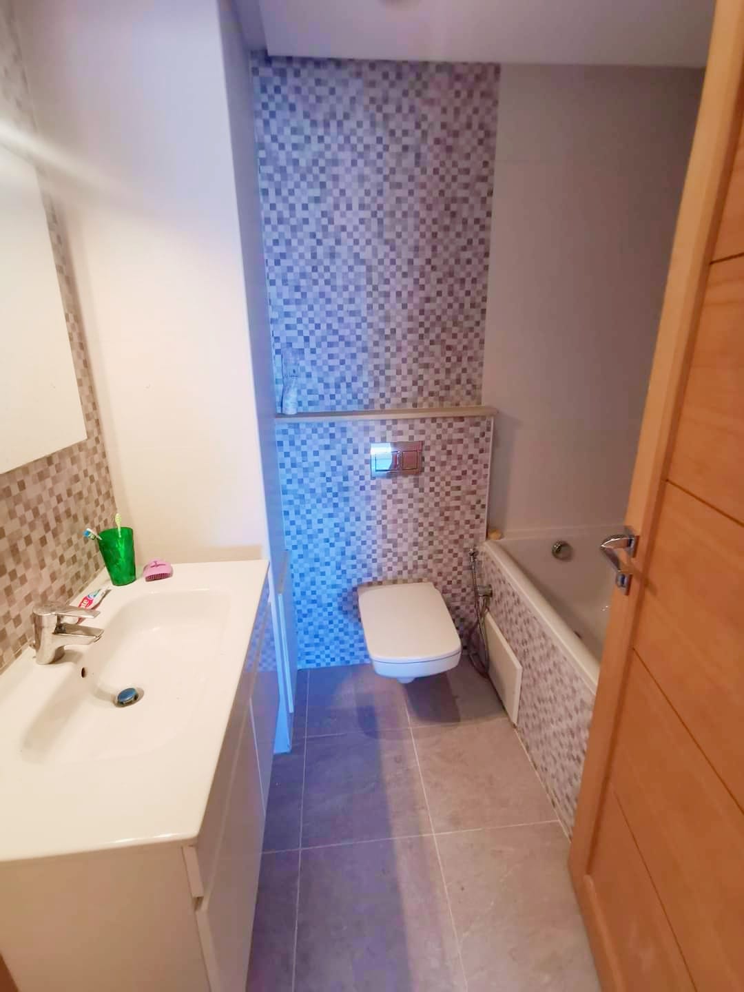 El Menzah El Menzah 9 Location Appart. 3 pices Superbe appartement s2  el menzah 9c