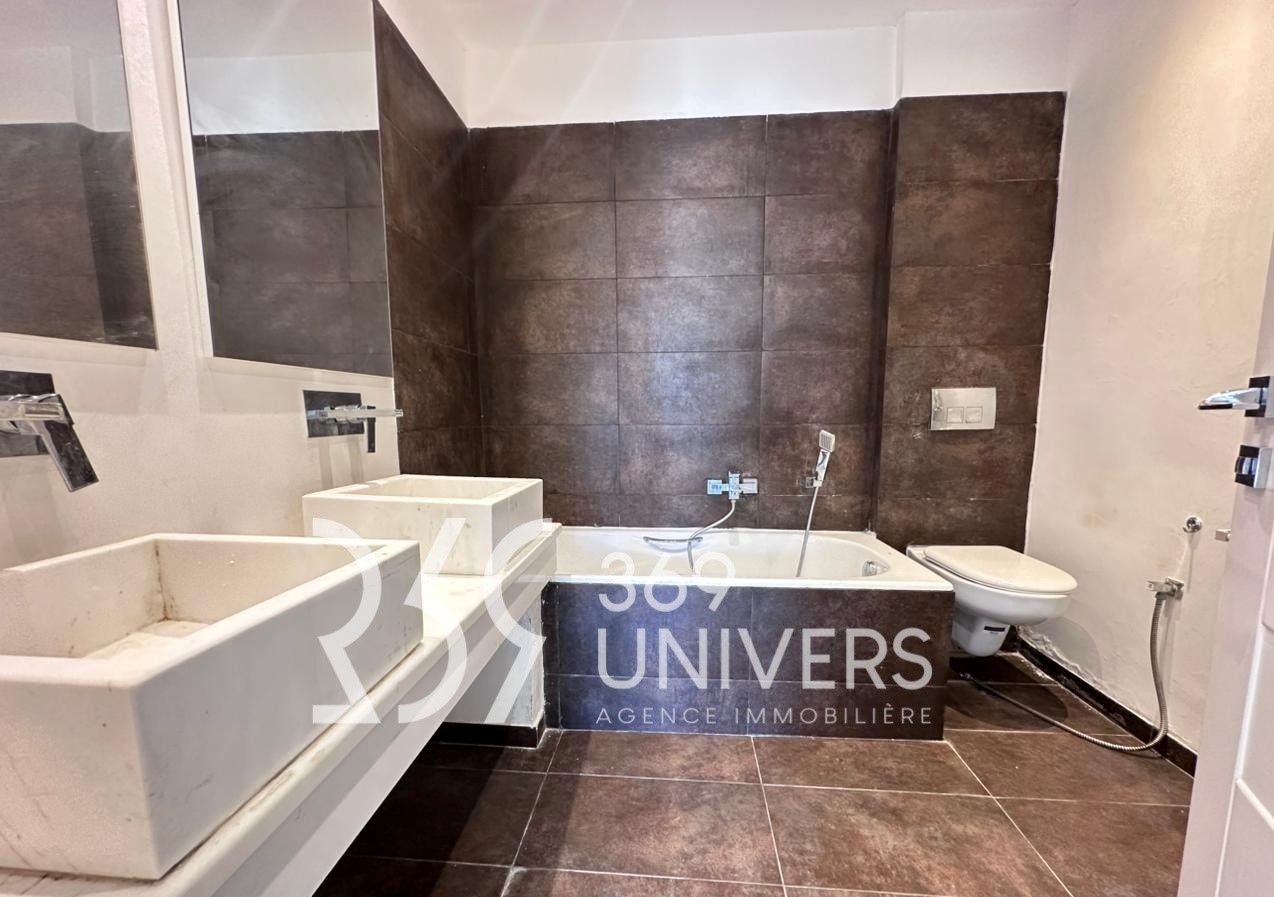 La Marsa&nbsp;Gammart&nbsp;Location&nbsp;Duplex&nbsp;Triplex avec piscine � gammarth ref rd073