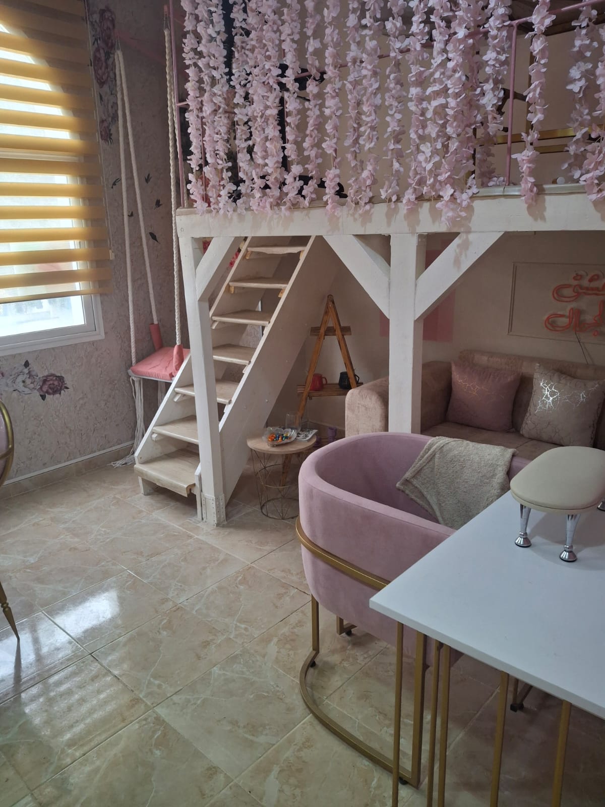 Ariana Ville&nbsp;El Menzah 5&nbsp;Location&nbsp;Surfaces&nbsp;Salon esth�tique et onglerie menzah 5