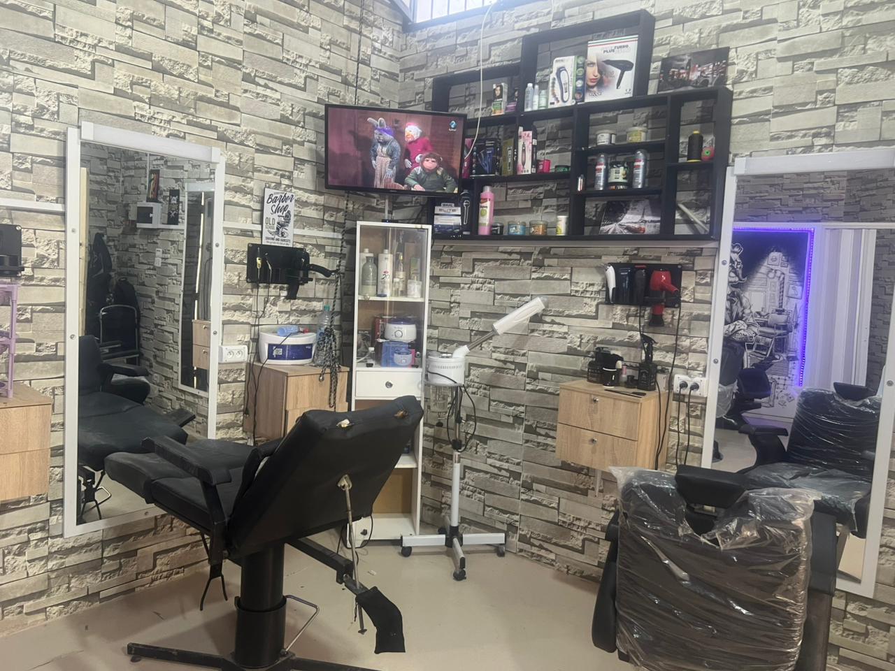 Ariana Ville&nbsp;Ariana&nbsp;Location&nbsp;Surfaces&nbsp;Salon coiffure hommes ariana