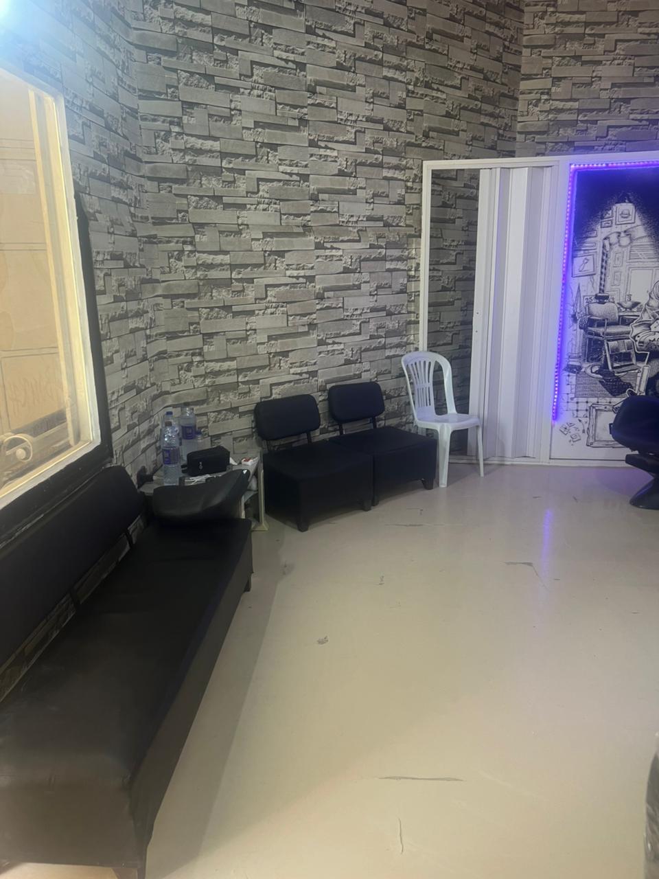 Ariana Ville&nbsp;Ariana&nbsp;Location&nbsp;Surfaces&nbsp;Salon coiffure hommes ariana