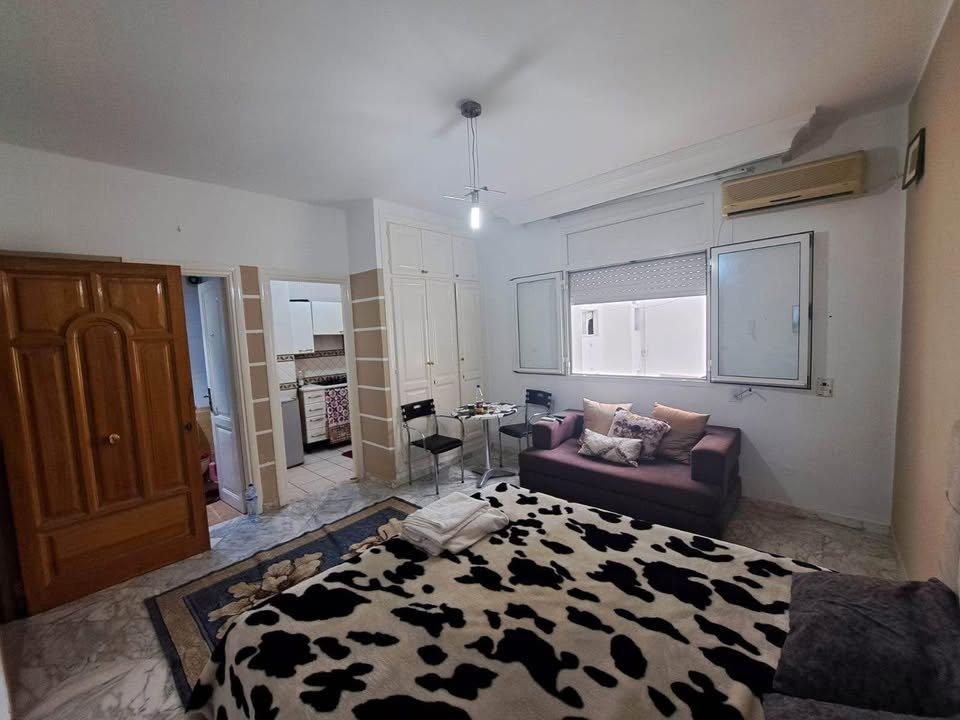 Ariana Ville&nbsp;Cite Ennasr 2&nbsp;Location&nbsp;Maisons&nbsp;S0 meubl� a ennaser 2