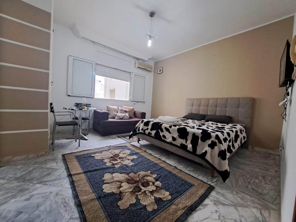 Ariana Ville&nbsp;Cite Ennasr 2&nbsp;Location&nbsp;Maisons&nbsp;S0 meubl� a ennaser 2