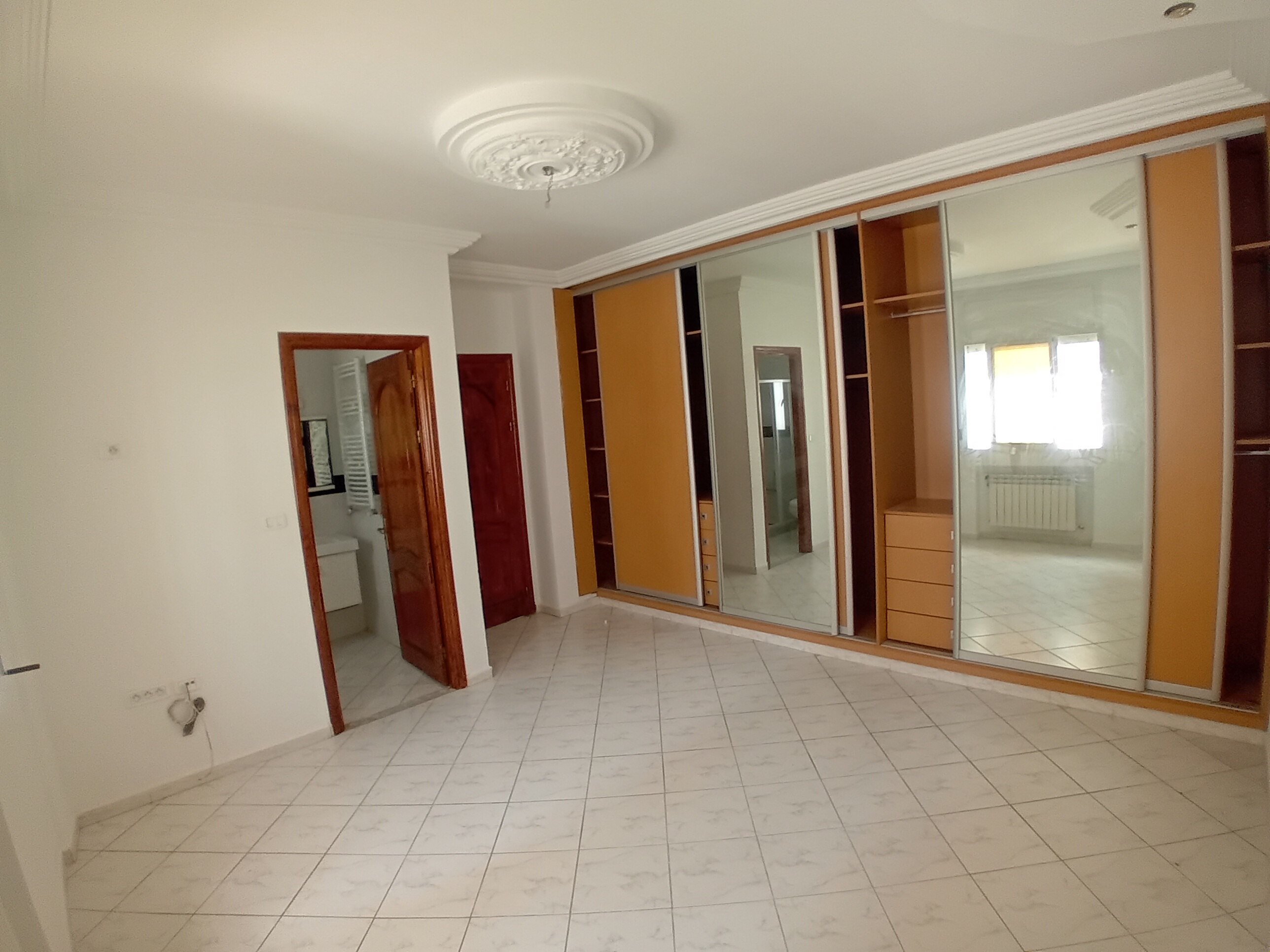 Ain Zaghouan&nbsp;Jardins de Carthage&nbsp;Location&nbsp;Maisons&nbsp;Rdc villa s4 hs avec jardin et garage