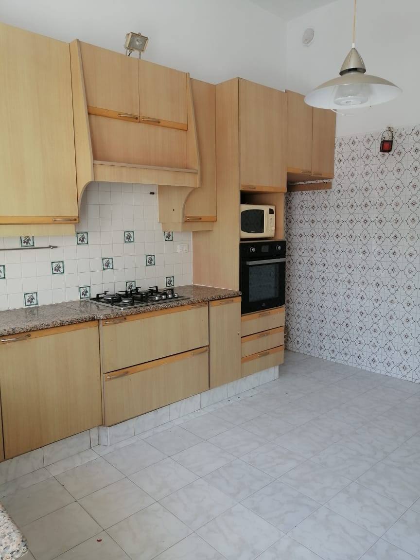 Le Bardo Le Bardo Location Appart. 5 pices+ Al grand rdc villa