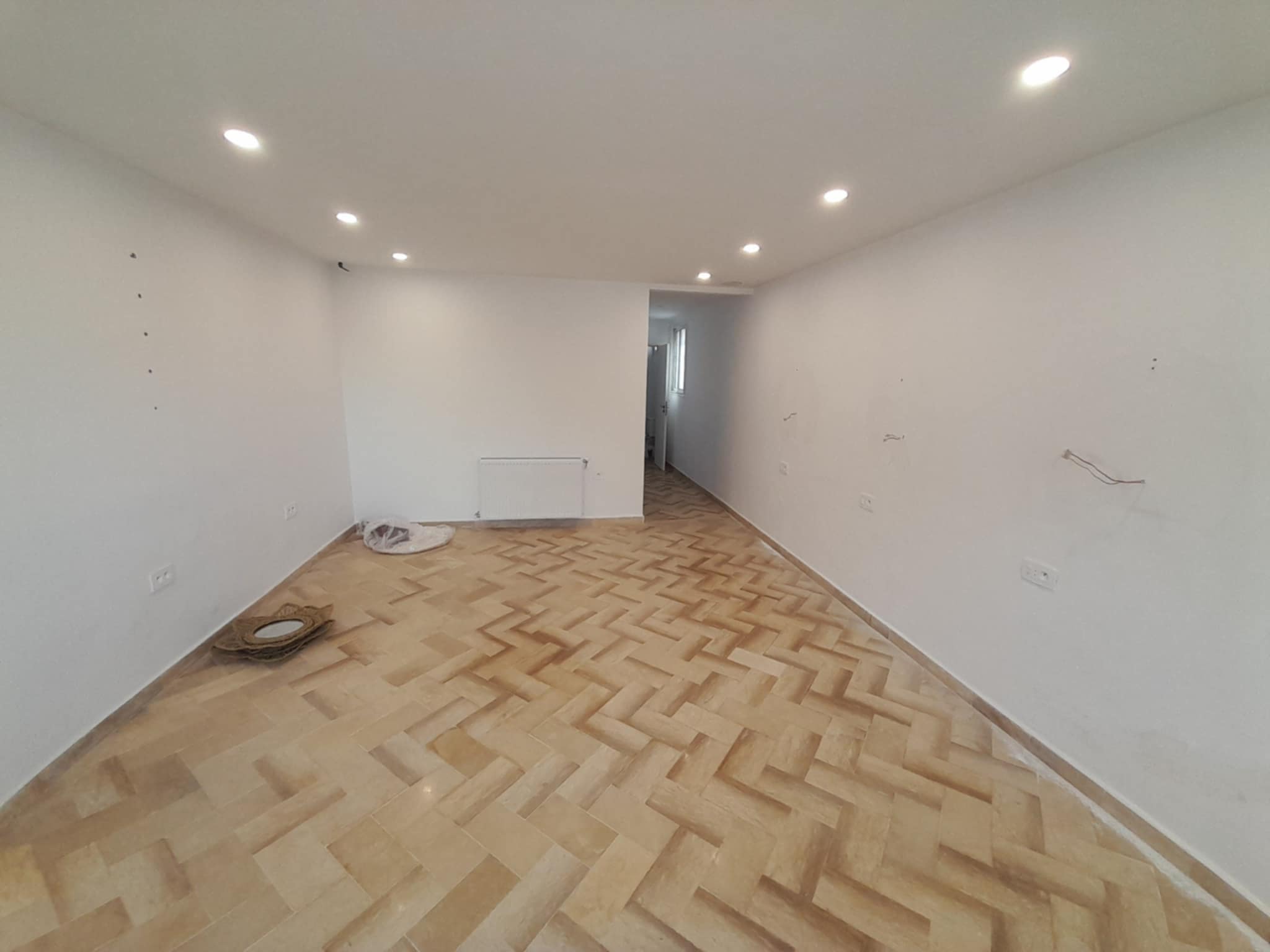 Ariana Ville&nbsp;El Menzah 8&nbsp;Location&nbsp;Surfaces&nbsp;Local commercial menzah 8