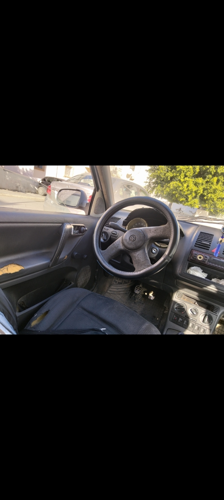 El Mourouj&nbsp;Bir El Kassaa&nbsp;Volkswagen&nbsp;Polo 4&nbsp;Polo 4 ann�e 2000