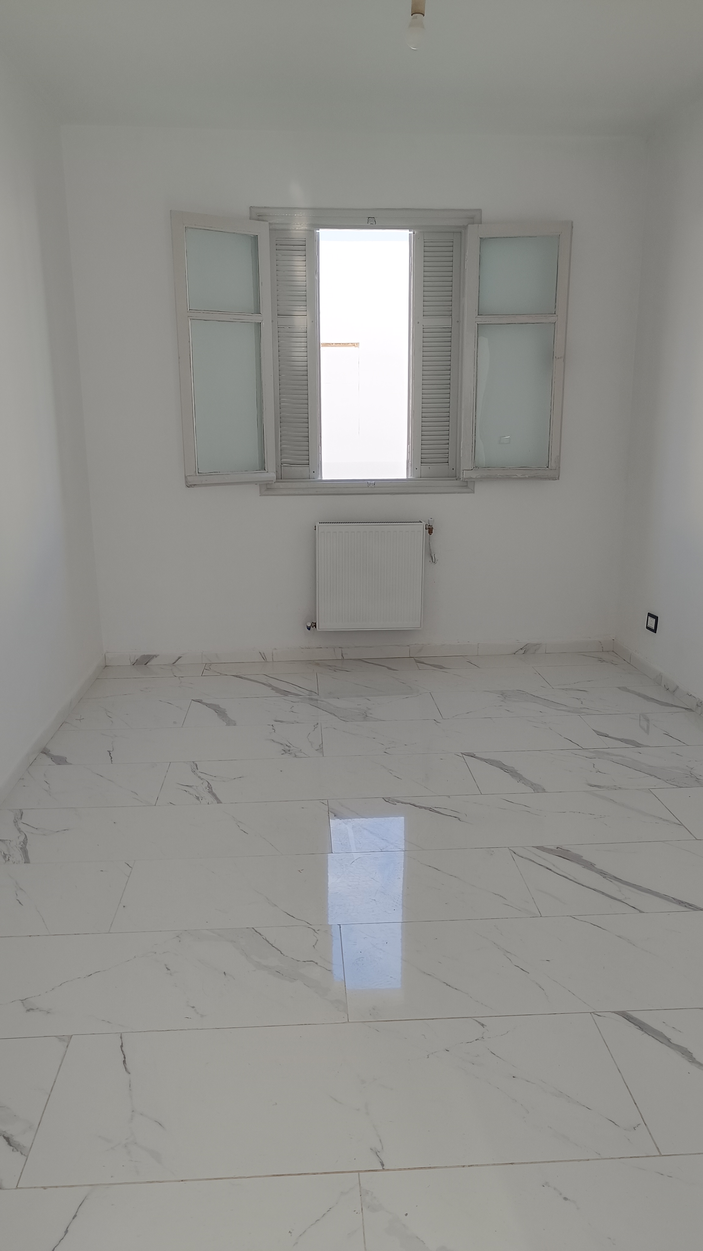 Ain Zaghouan&nbsp;Ain Zaghouan&nbsp;Location&nbsp;Appart. 1 pi�ce&nbsp;S plus1 � ain zaghouan au 2�me �tage