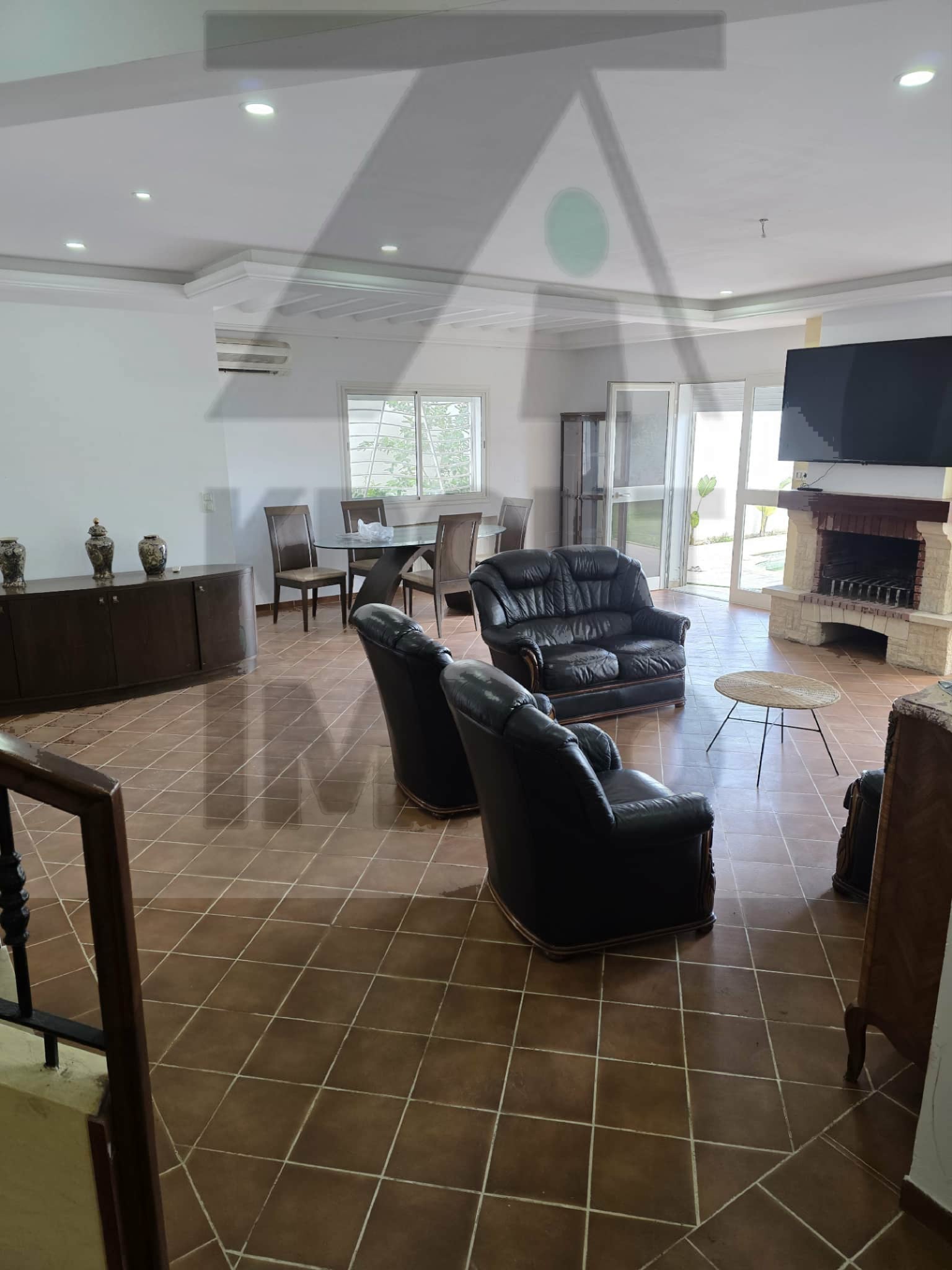 La Soukra Chotrana 1 Location Maisons Villa avec piscine meubl ou vide chotrana