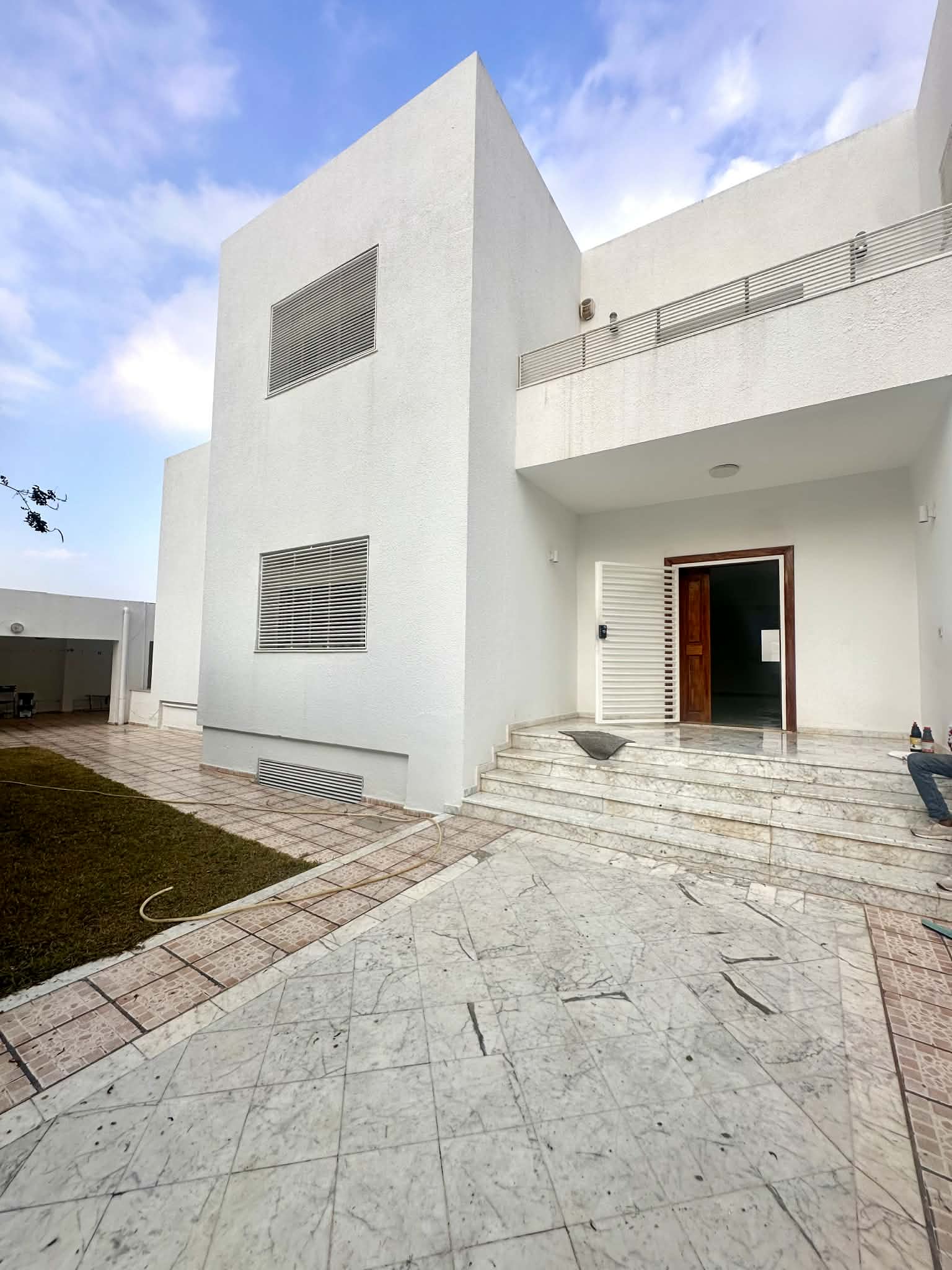 El Menzah&nbsp;El Menzah 9&nbsp;Location&nbsp;Maisons&nbsp;Villa haut standing