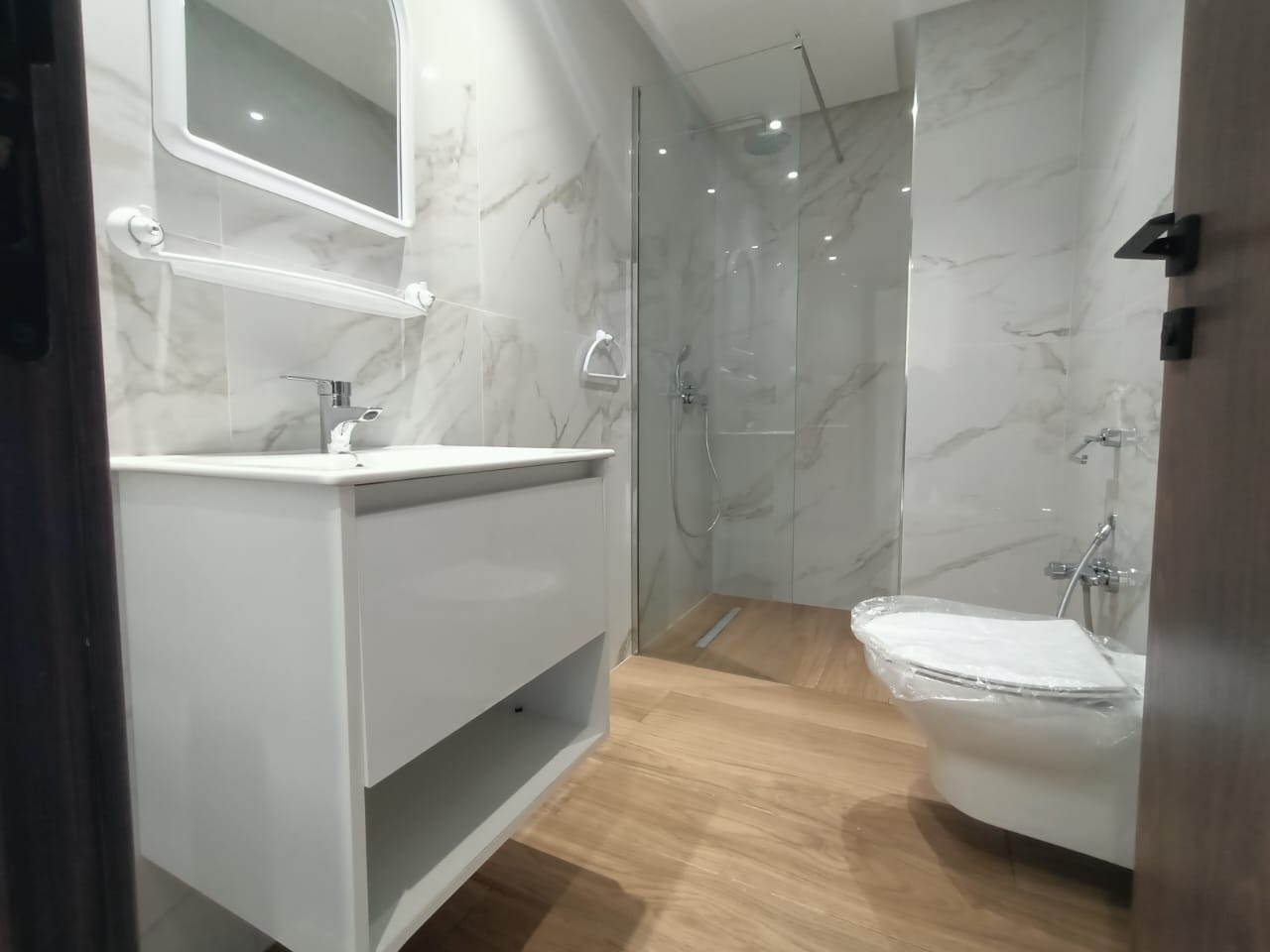 La Marsa El Aouina Location Appart. 2 pices Appt s1 jamais habit  la nouvelle soukra