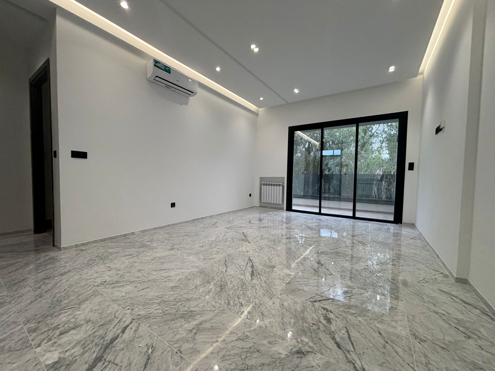 La Soukra Chotrana 1 Vente Appart. 4 pices Un appt s3 neuf  chotrana 1