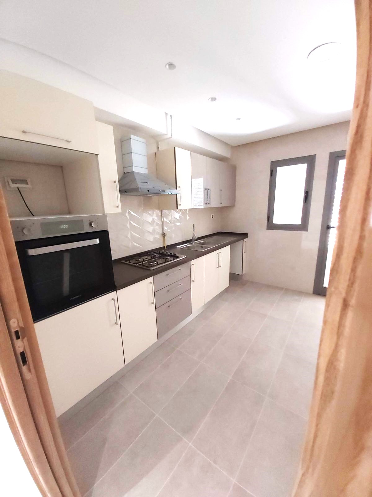 La Marsa&nbsp;El Aouina&nbsp;Location&nbsp;Appart. 3 pi�ces&nbsp;Appartement s2 de 117m2 � la nouvelle soukra