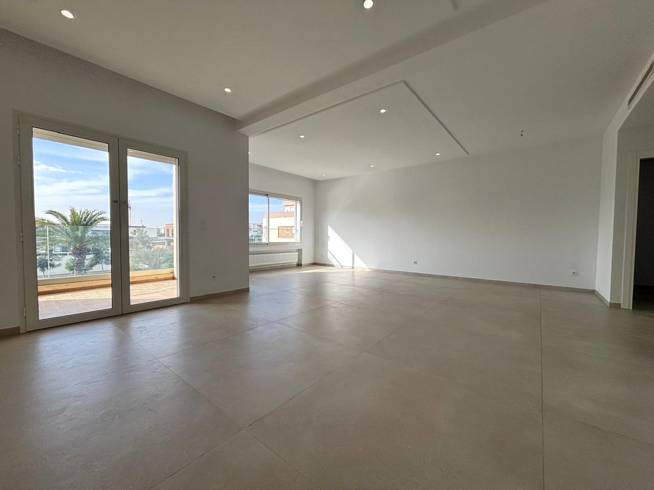 La Soukra&nbsp;Chotrana 2&nbsp;Location&nbsp;Appart. 4 pi�ces&nbsp;Appartement s3 de 178m2 � chotrana 3