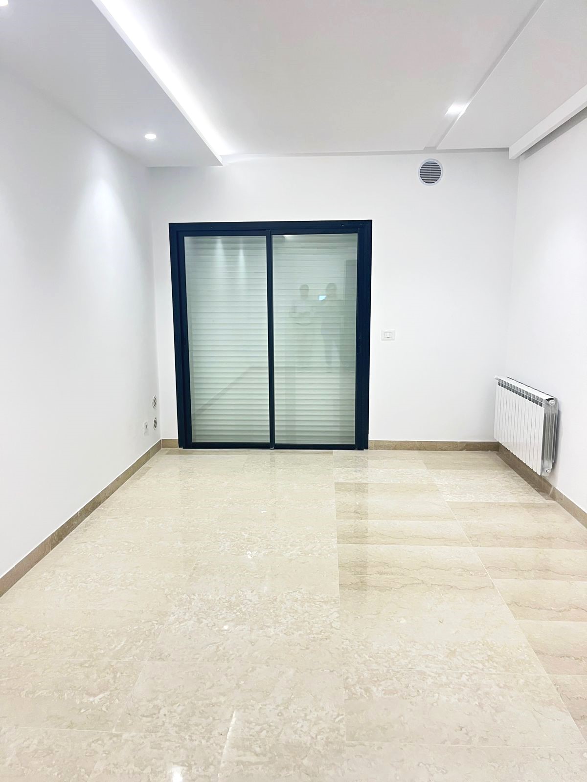 Ain Zaghouan&nbsp;Ain Zaghouan&nbsp;Location&nbsp;Appart. 2 pi�ces&nbsp;Appt s1 neuf  de 70m2 � ain zaghouan nord