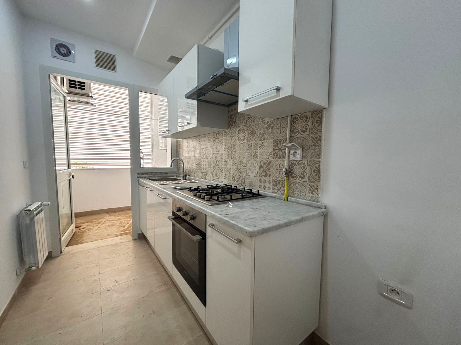 La Soukra&nbsp;La Soukra&nbsp;Location&nbsp;Appart. 2 pi�ces&nbsp;Appartement s1 de 80m2  � la soukra park