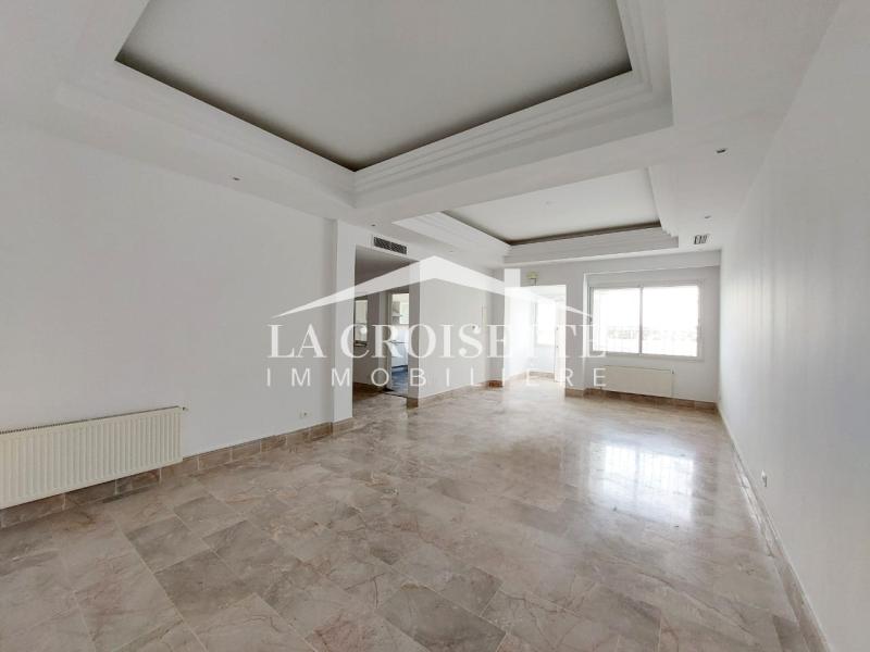 La Marsa&nbsp;Cite El Moustakbel (La Marsa)&nbsp;Location&nbsp;Maisons&nbsp;Triplex s4 vue mer � la marsa ztrl0108