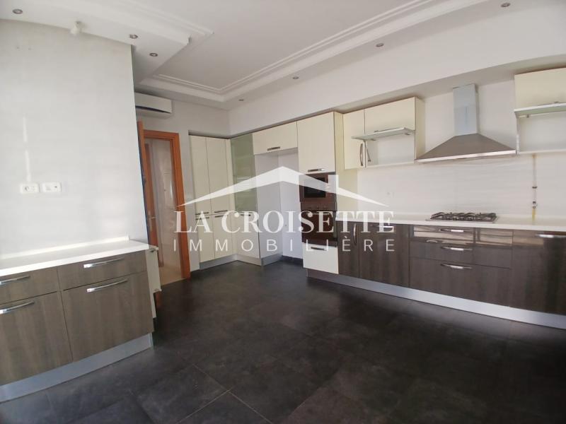 La Marsa&nbsp;Berge Du Lac&nbsp;Location&nbsp;Maisons&nbsp;Villa s5 avec piscine au lac 2 mvl0061