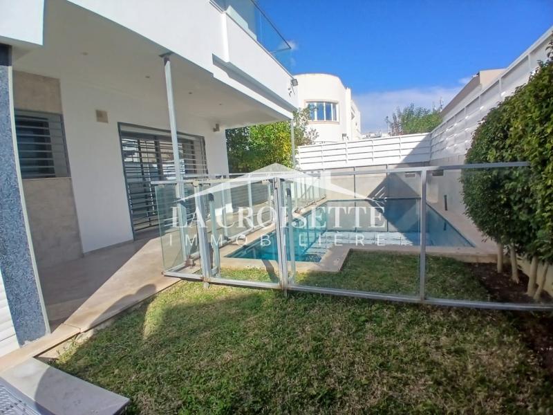 La Marsa&nbsp;Berge Du Lac&nbsp;Location&nbsp;Maisons&nbsp;Villa s5 avec piscine au lac 2 mvl0061