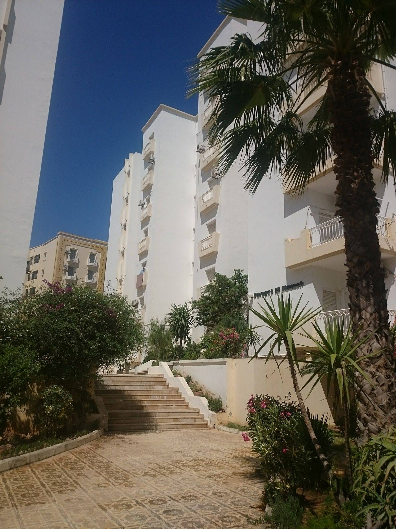 El Menzah El Menzah 9 Location Appart. 4 pices Appartement