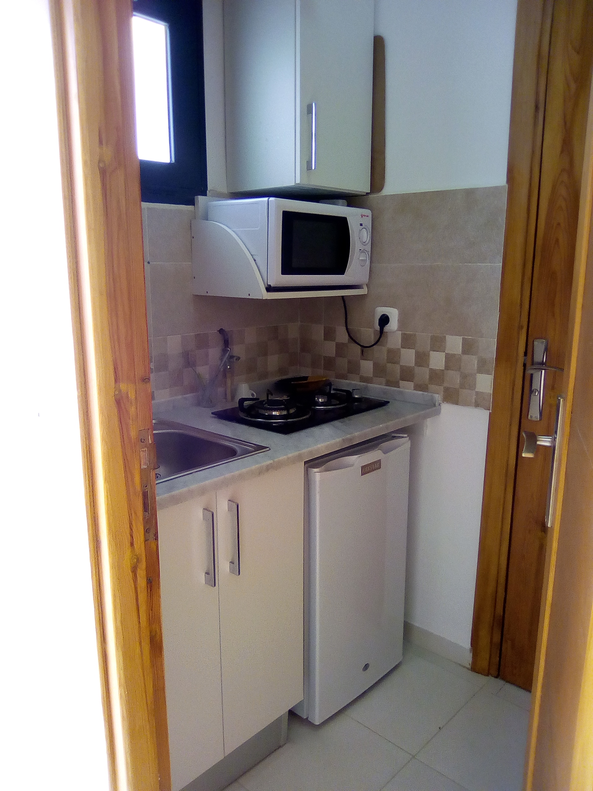 El Menzah El Menzah 4 Location Appart. 2 pices Bureau professions librales et mdicales