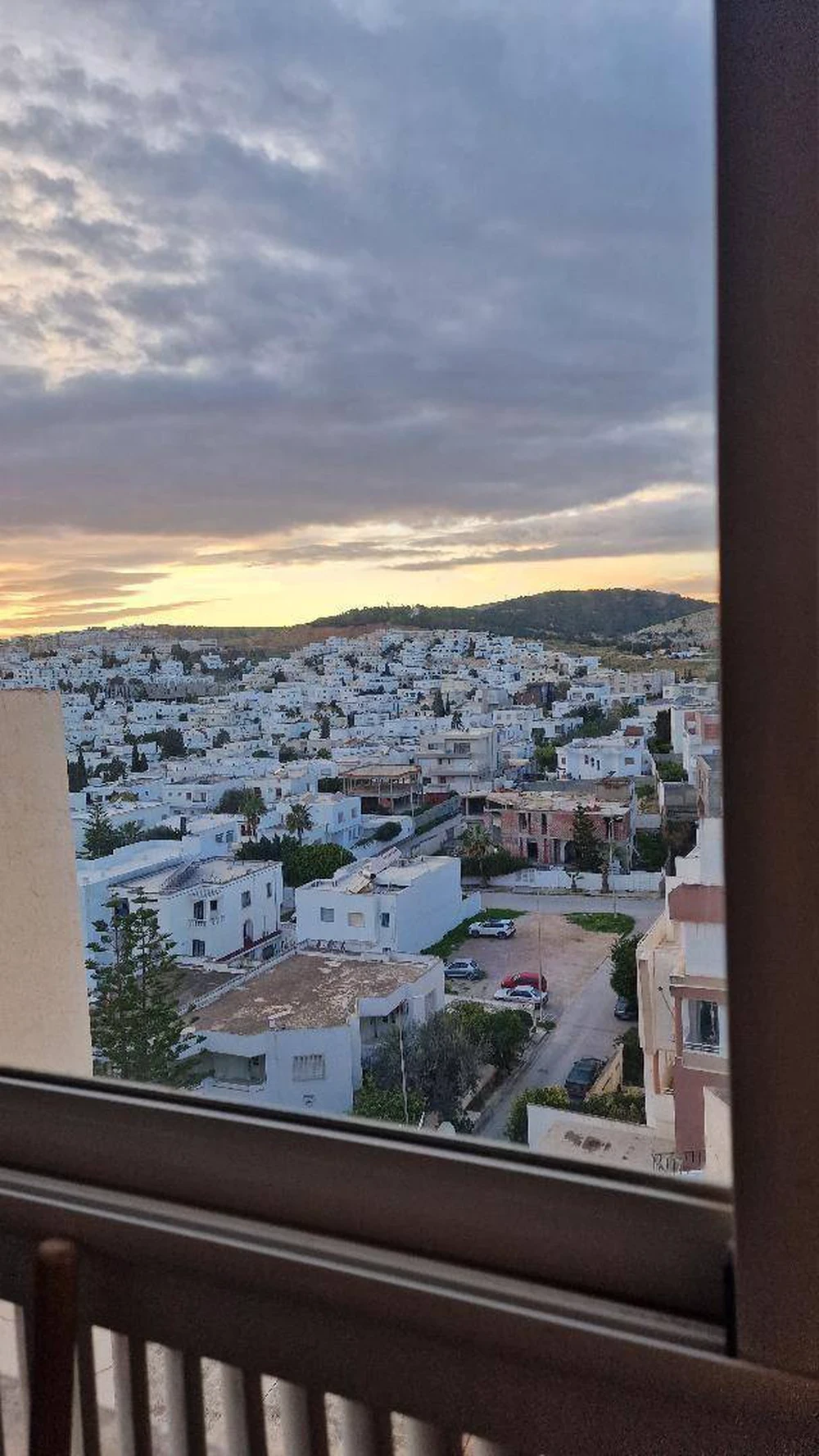 Ariana Ville Cite Ennasr 1 Location Appart. 2 pices Boulevard hedi nouira s1 meubl ennasr 1