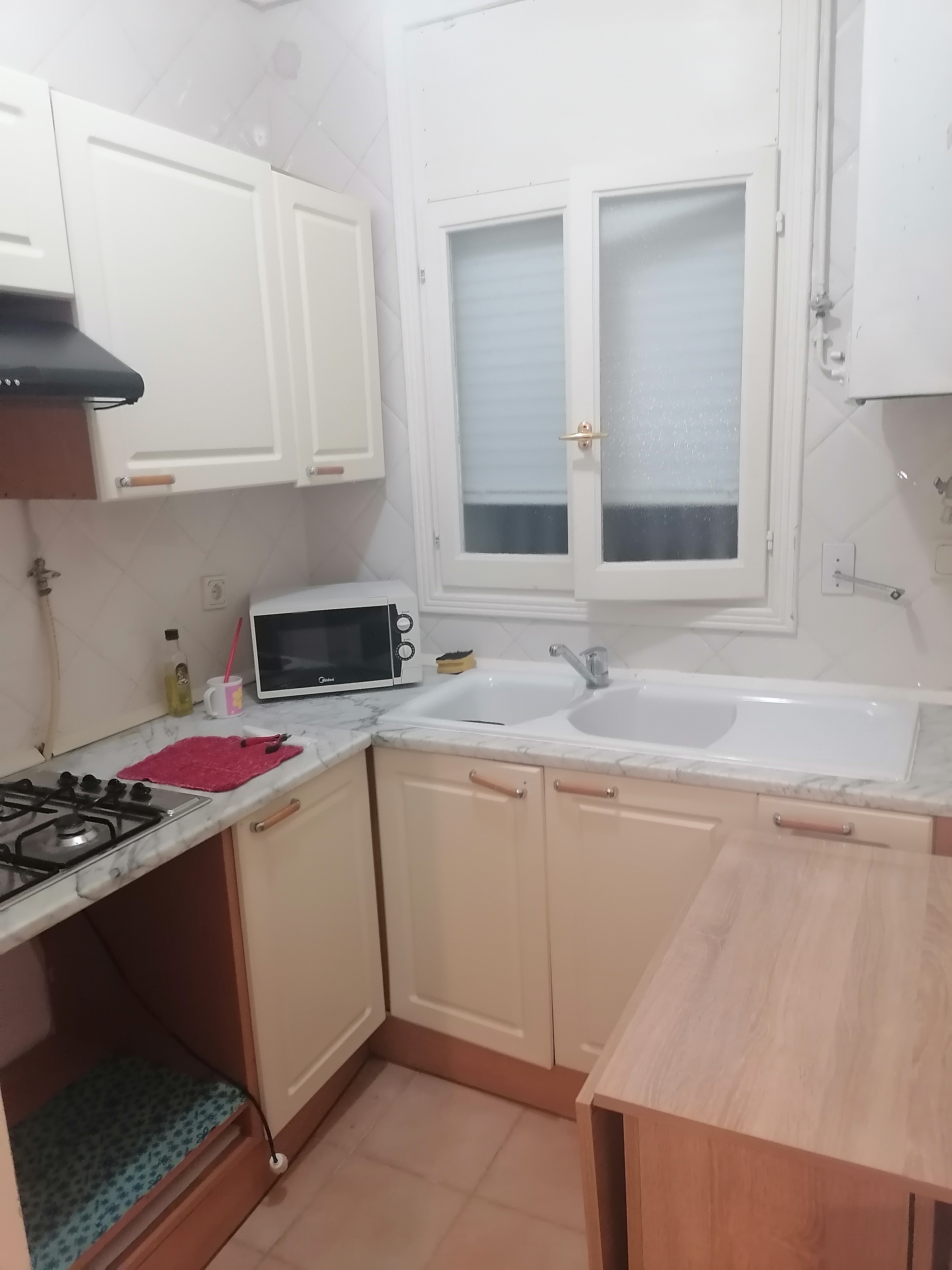 Ariana Ville Cite Ennasr 1 Location Appart. 1 pice S0 meubl ennasr prs ren d'carte